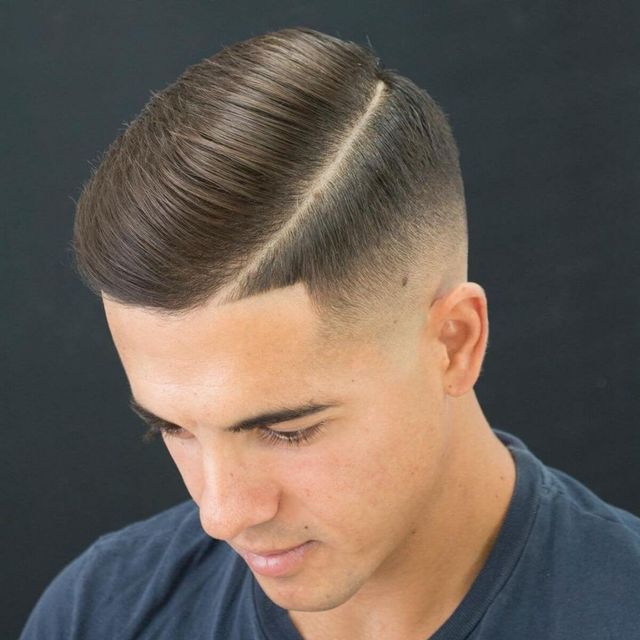 Чоловічі стрижки 2020: модні ідеї і зачіски для чоловіків у фото - фото 375825