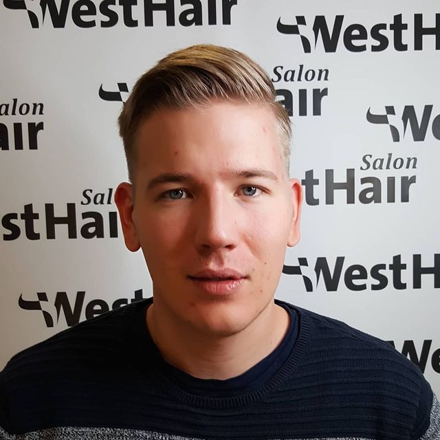 Чоловічі стрижки 2020: модні ідеї і зачіски для чоловіків у фото - фото 375875