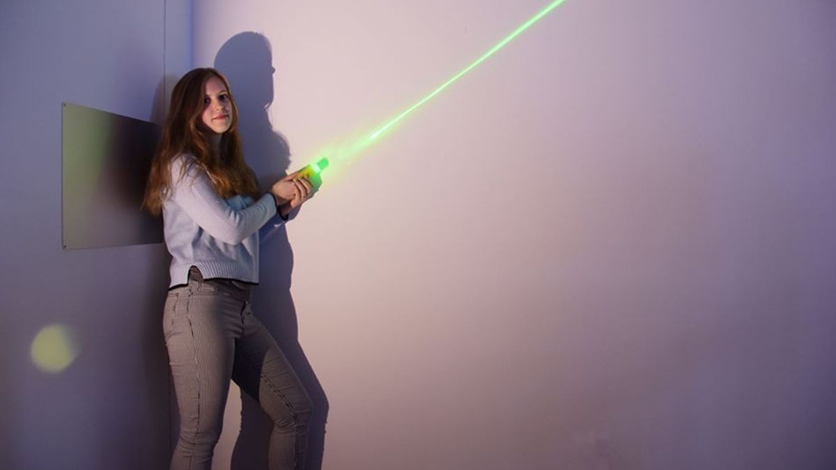 Студентка створила світловий меч джедаїв