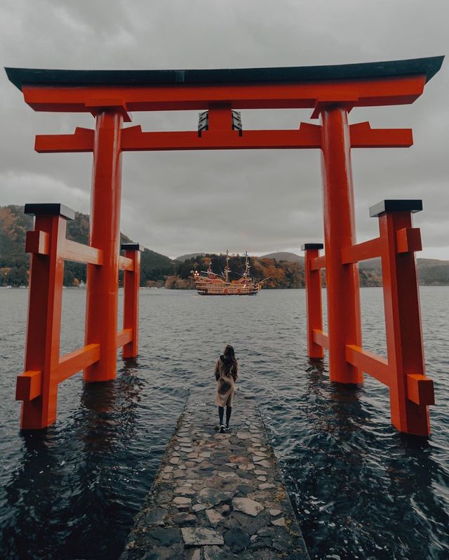 Яскраві фото американця показують, чому варто мандрувати - фото 376224