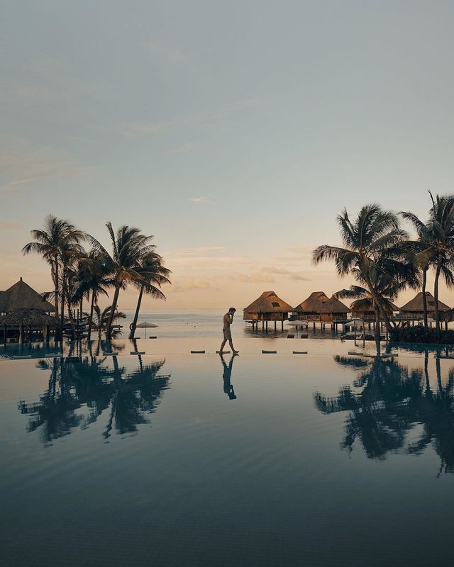 Яскраві фото американця показують, чому варто мандрувати - фото 376225