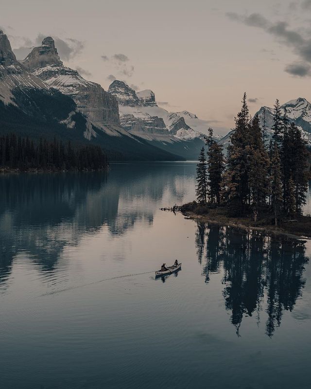 Яскраві фото американця показують, чому варто мандрувати - фото 376226