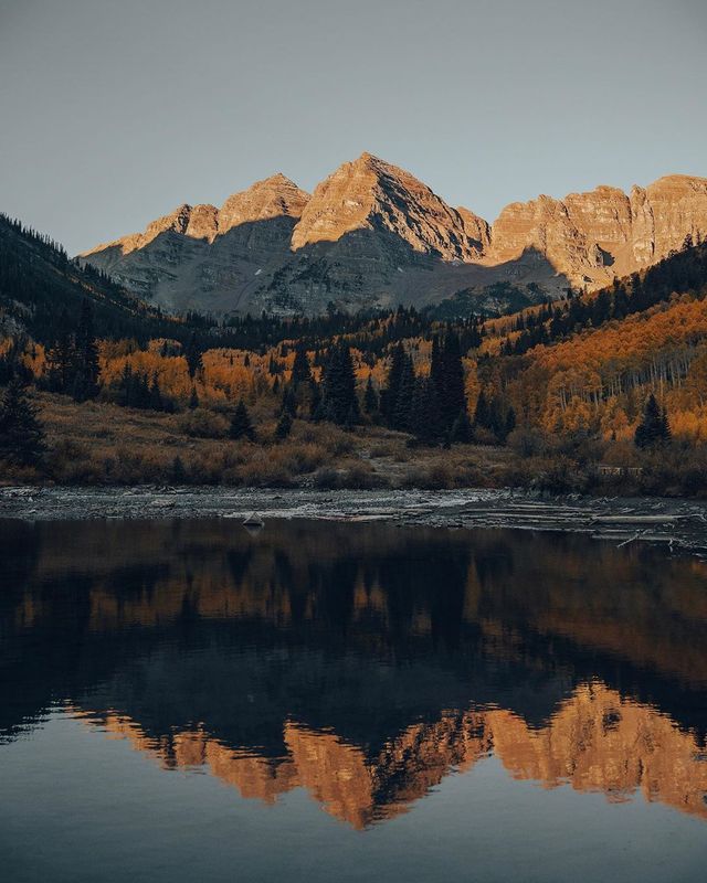 Яскраві фото американця показують, чому варто мандрувати - фото 376238