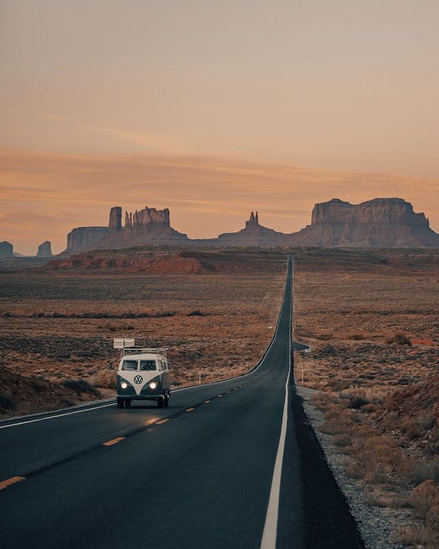 Яскраві фото американця показують, чому варто мандрувати - фото 376240