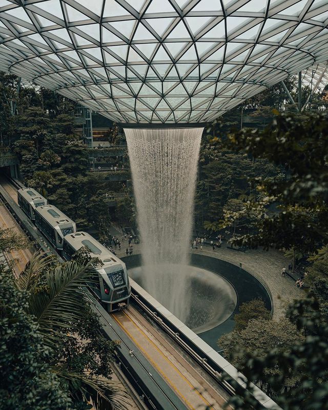 Яскраві фото американця показують, чому варто мандрувати - фото 376242