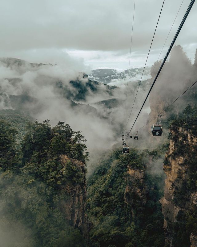 Яскраві фото американця показують, чому варто мандрувати - фото 376243