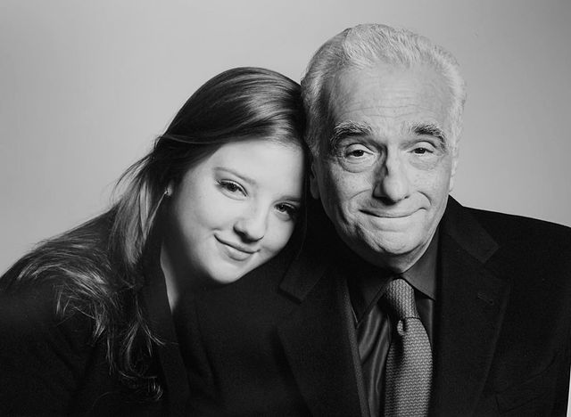 Троль року: донька Скорсезе загорнула різдвяні подарунки у папір з героями Marvel - фото 376511