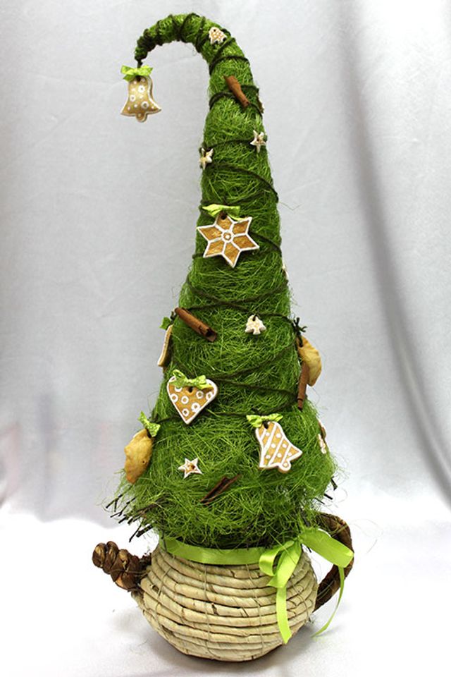 Не жива і не штучна: які ялинки на Новий рік є справді екологічними - фото 376521