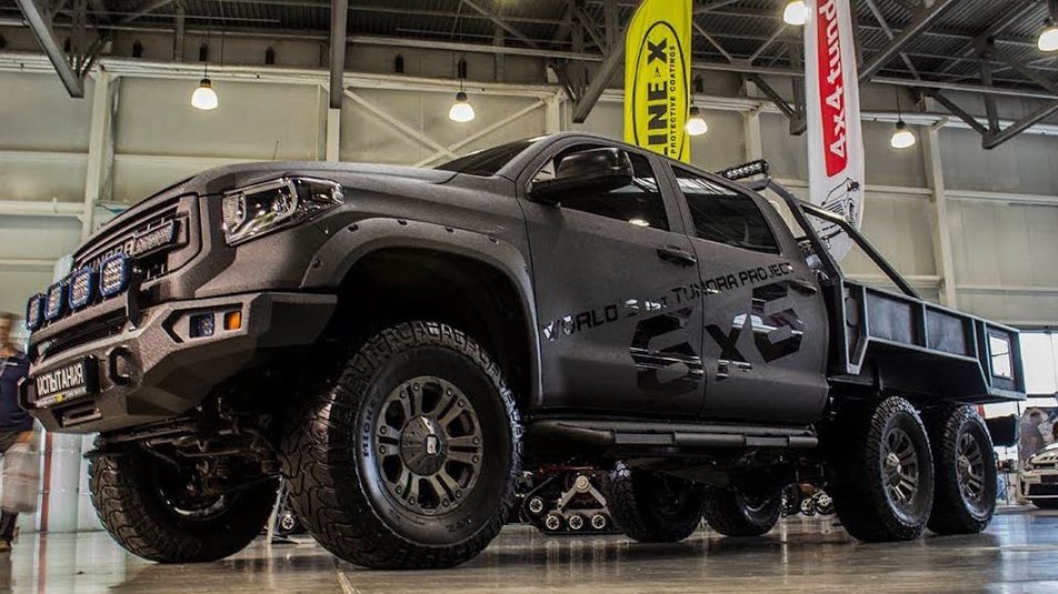 Toyota Tundra - фото 1