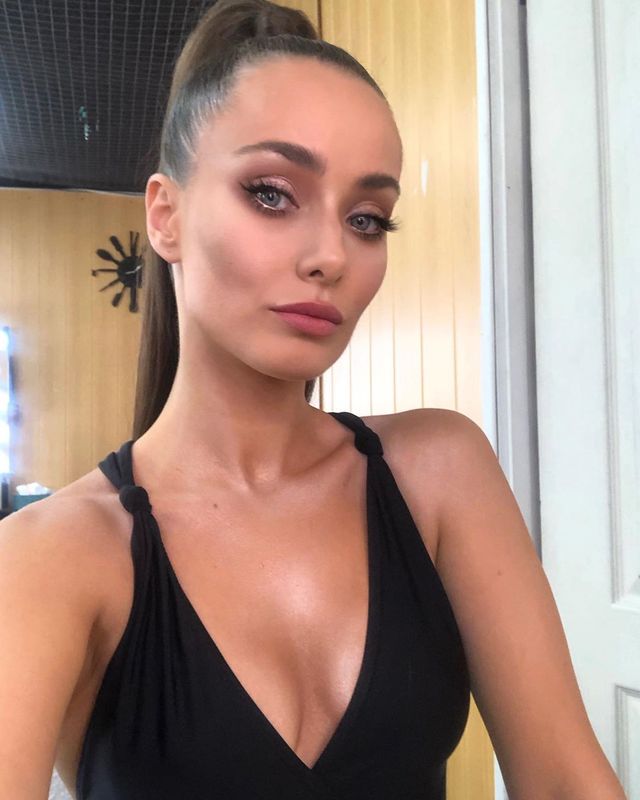 ТОП 10 гарячих українок року, на яких варто підписатися в Instagram (18+) - фото 376759