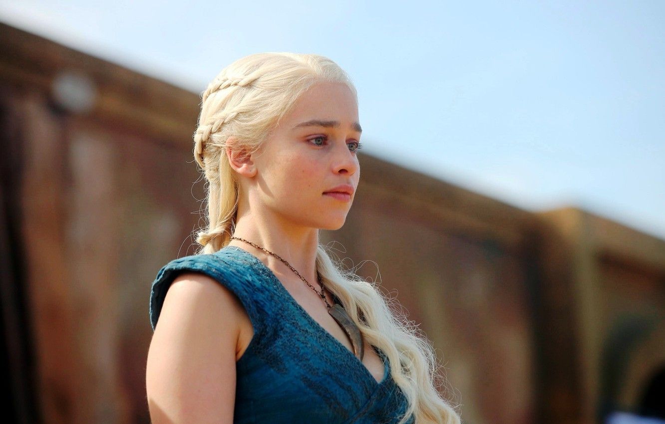 Чому "Матір драконів" Емілія Кларк не робить селфі з фанатами