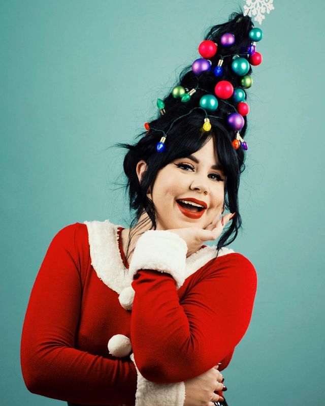 Ялинка замість зачіски: кумедні фото, які змусять усміхнутись - фото 377147