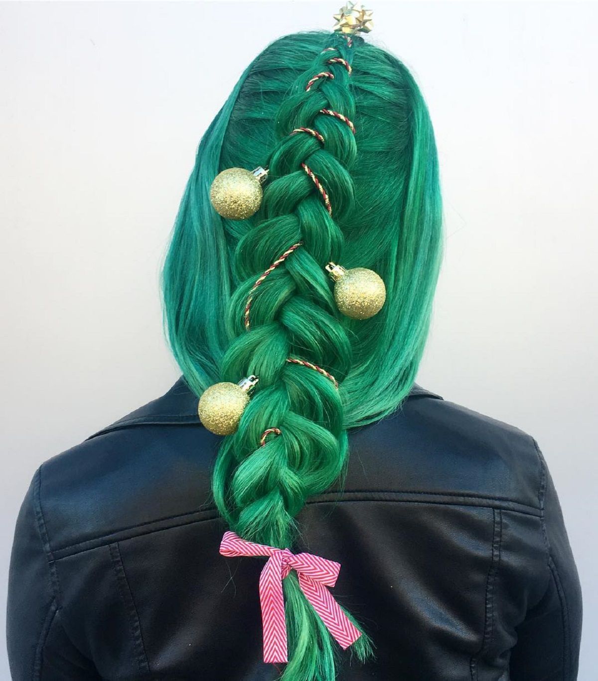 Ялинка замість зачіски: кумедні фото, які змусять усміхнутись