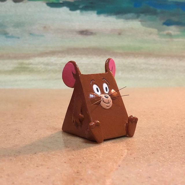 Японський художник перетворює епічні моменти з Тома і Джеррі у фігурки - фото 377190