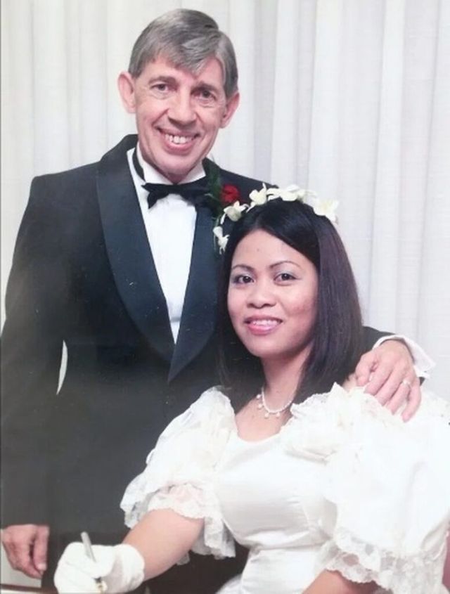 71-річний британець розірвав дев'яті заручини поспіль - фото 377278