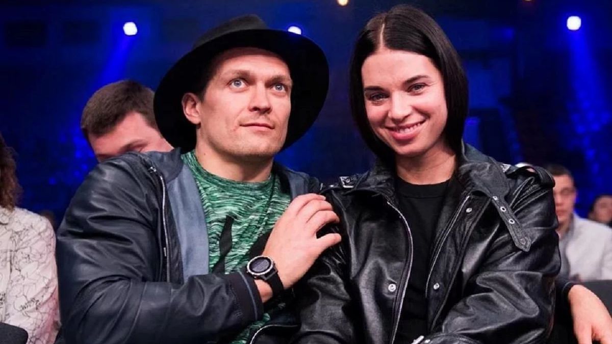 Усик з дружиною - фото 1