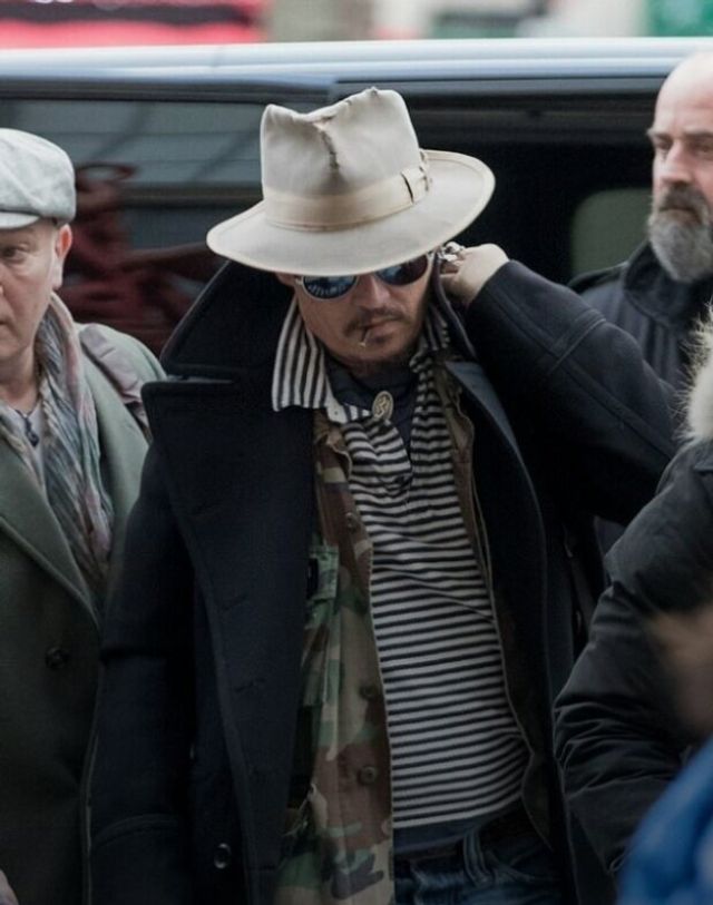 Фото Джонні Деппа з Ванессою Параді облетіли мережу - фото 377604