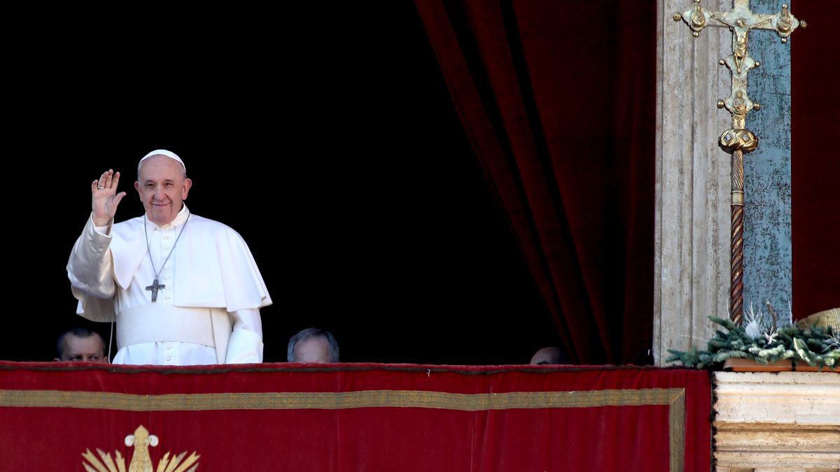 Папа Римський став першим мемом 2020 року - фото 1