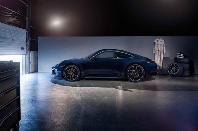 Porsche 911 вперше вийшов у спецверсії: фото - фото 377870