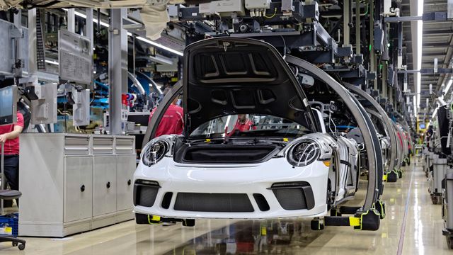 З конвеєра зійшов останній Porsche 911 старого покоління - фото 378220