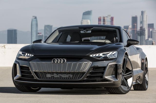 У електрокарів Audi з'являться 'заряджені' RS-версії - фото 378245