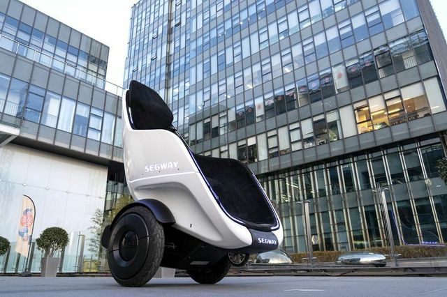 Капсула в формі яйця: Segway представила нову версію самобалансуючого транспорту - фото 378444