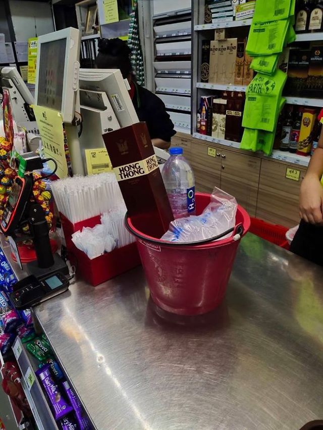 Жителі Таїланду знайшли 30 альтернатив пластиковим пакетам: яскраві фото - фото 379191