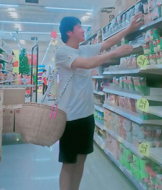 Жителі Таїланду знайшли 30 альтернатив пластиковим пакетам: яскраві фото - фото 379201