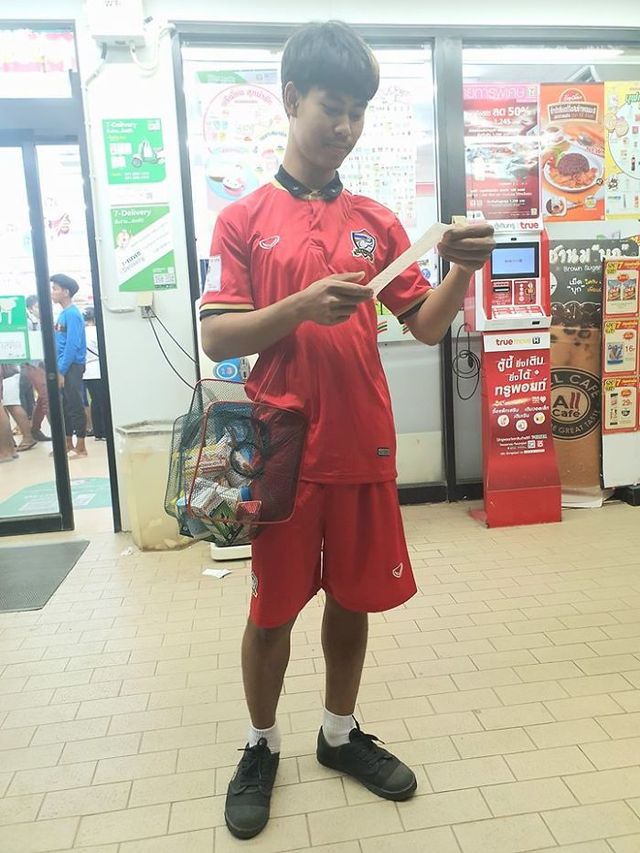 Жителі Таїланду знайшли 30 альтернатив пластиковим пакетам: яскраві фото - фото 379204