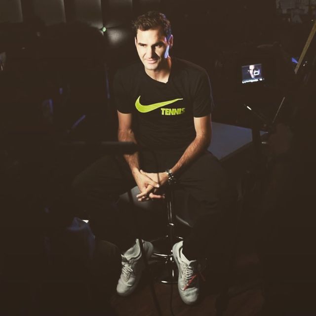 Що носить найстильніший чоловік десятиліття: 15 модних образів Роджера Федерера - фото 379325