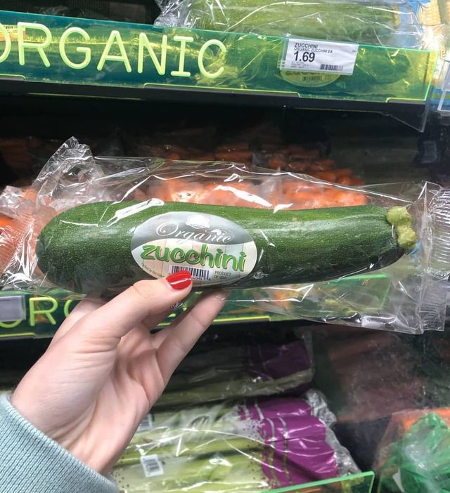 Як не треба упаковувати товари в магазинах: курйозні фото з Instagram - фото 379662