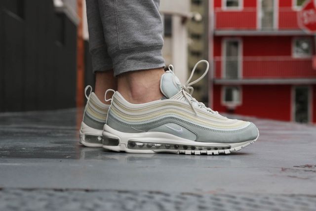 Тренди чоловічої моди 90-х, які будуть носити у 2020: найкращі чоловічі образи - фото 380397