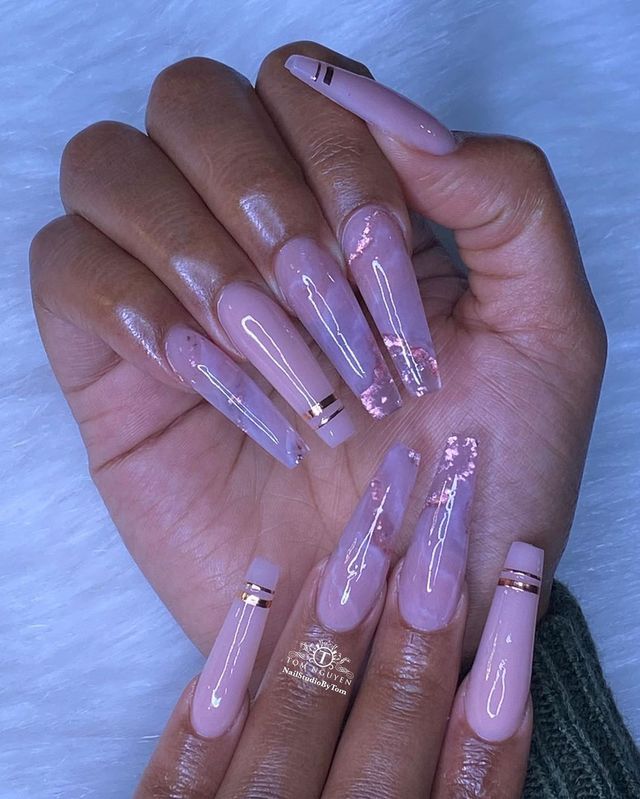 Манікюр 2020: модні ідеї, кольори та довжина нігтів, які будуть в тренді - фото 380694