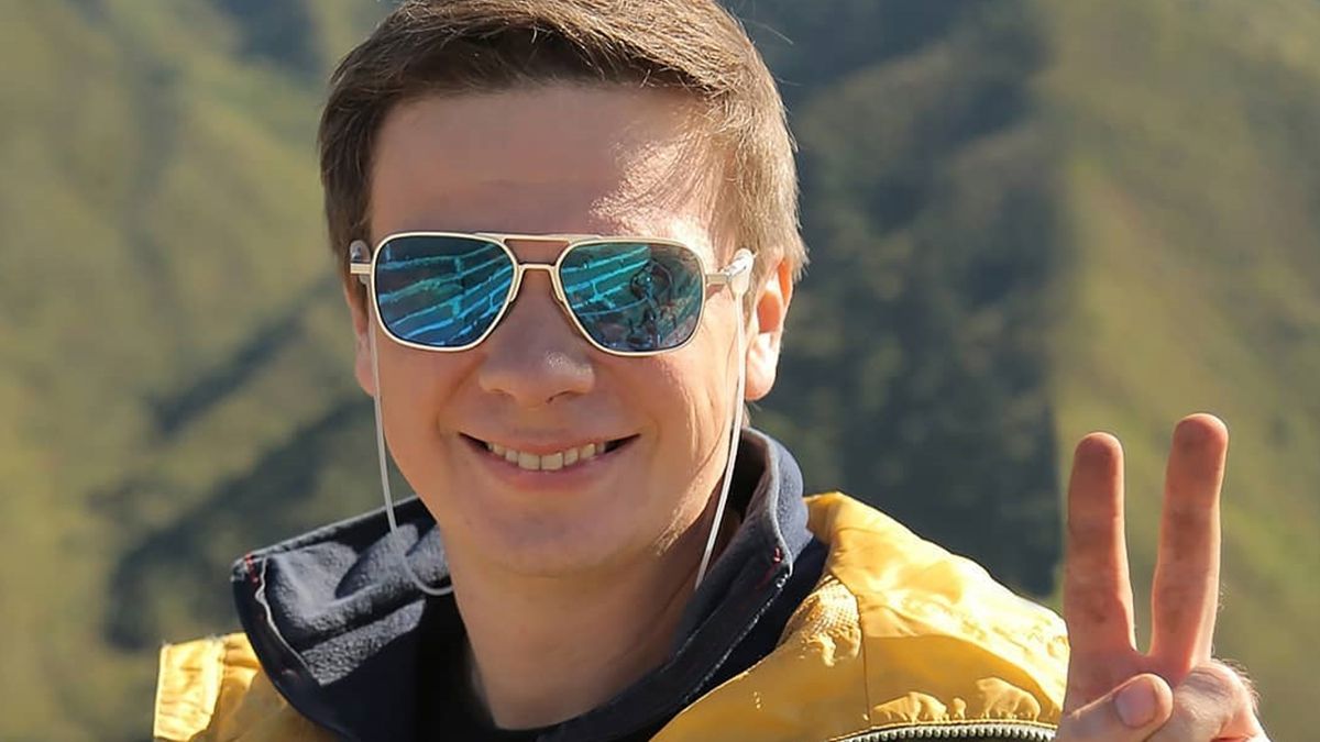 Дмитро Комаров - фото 1