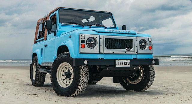 Автолюбителі переробили Land Rover в пляжний баггі: відео - фото 380744