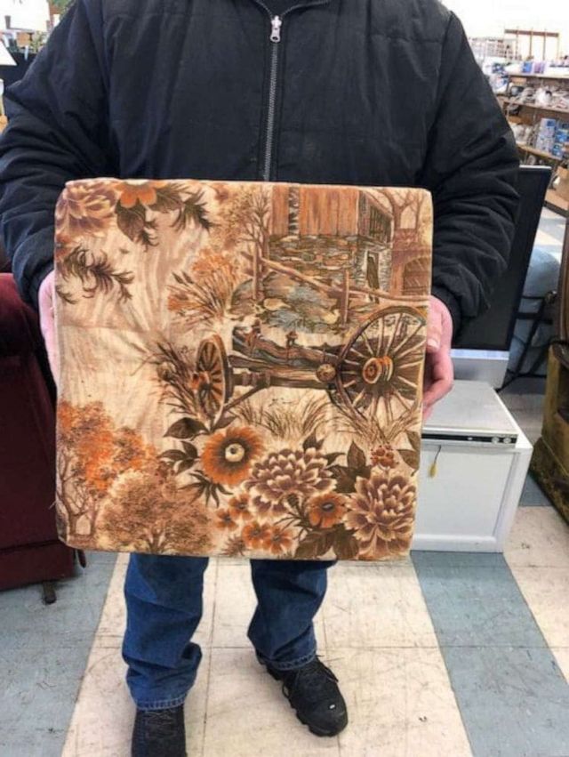 Американець розбагатів на старому дивані, але його реакція неймовірна - фото 380893