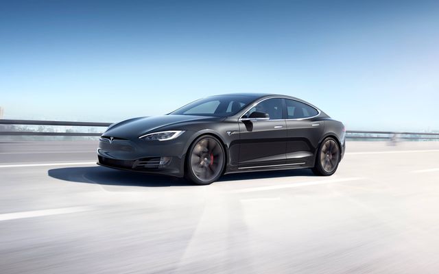 Під роздачу потрапили пів мільйона автомобілів Tesla - фото 381007
