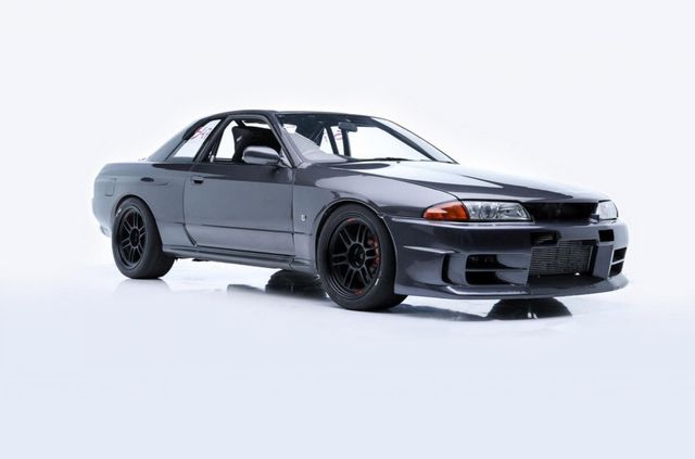 Понад 20 автомобілів і мотоциклів зірки Форсажу пішли з молотка - фото 381039