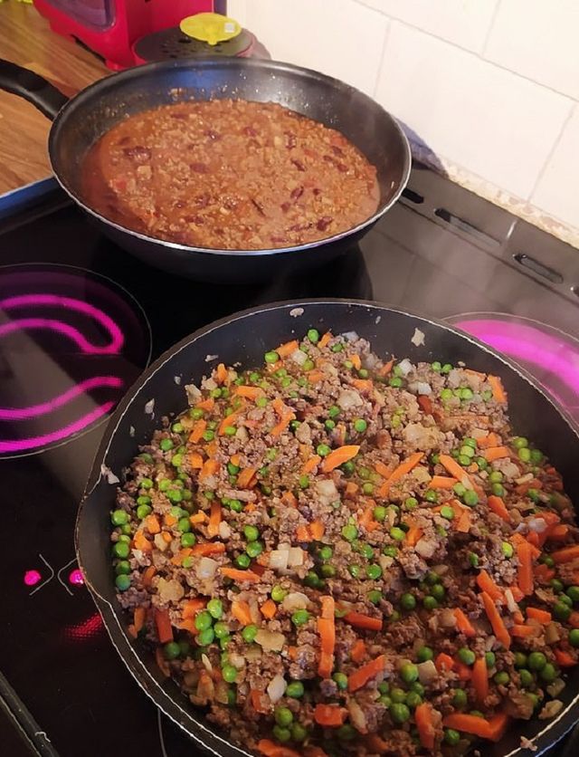 Студентка навчилася економити гроші кожного місяця завдяки їжі - фото 381282