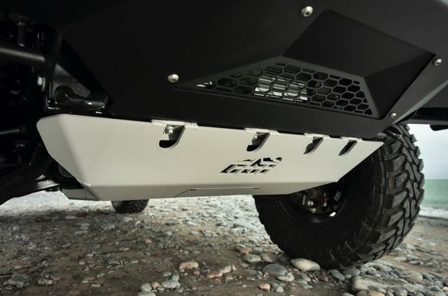 Lexus випустив оновлену версію позашляховика GX для фанатів пригод - фото 381301