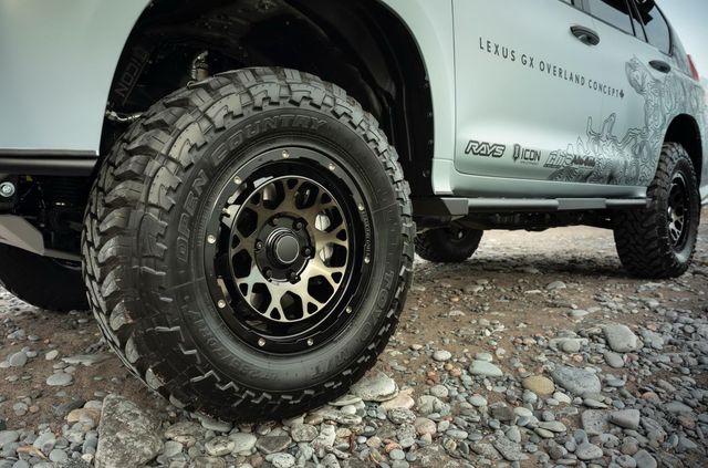 Lexus випустив оновлену версію позашляховика GX для фанатів пригод - фото 381305