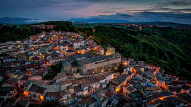 В Італії розпродають будинки по одному євро - фото 381323