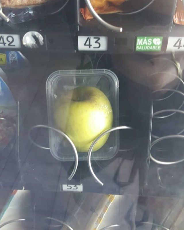 Епічне пакування продуктів в магазинах, яке викликає питання - фото 381392