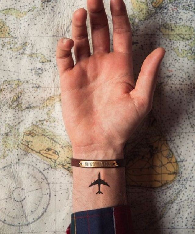 Модні чоловічі татуювання 2020: ТОП 50 ідей та прикладів тату у фото - фото 381583