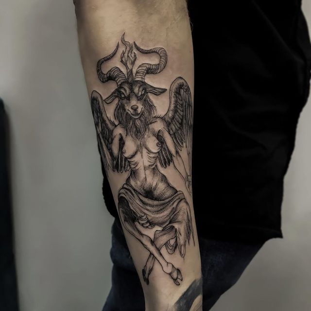 Модні чоловічі татуювання 2020: ТОП 50 ідей та прикладів тату у фото - фото 381611