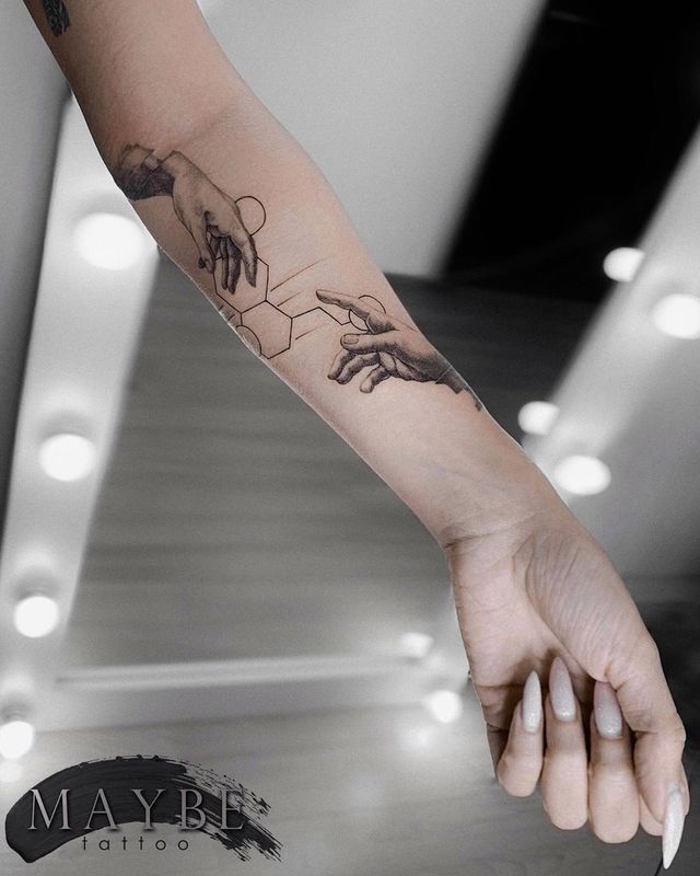 Модні чоловічі татуювання 2020: ТОП 50 ідей та прикладів тату у фото - фото 381617