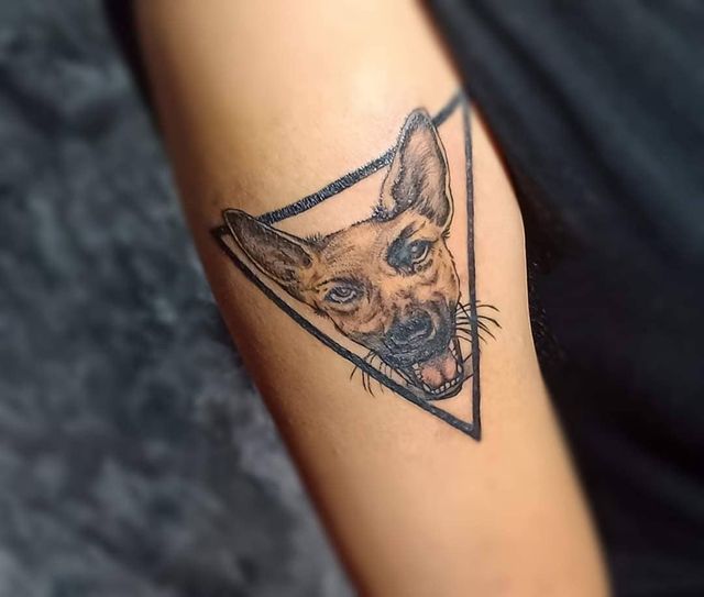 Модні чоловічі татуювання 2020: ТОП 50 ідей та прикладів тату у фото - фото 381618