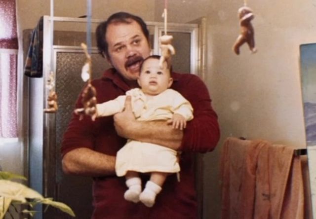 Батько Меган Маркл показав її дитячі фото: унікальні кадри - фото 381751