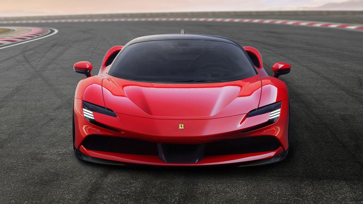 Як збирають найдорожчий в історії Ferrari SF90 Stradale: вражаюче відео