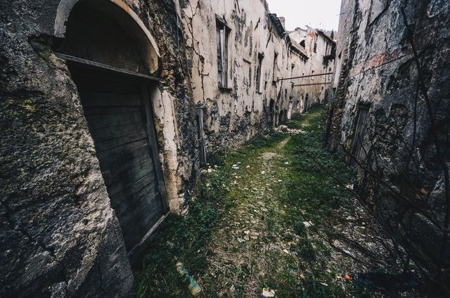 Як виглядає найнебезпечніше місто-примара у серці Європи - фото 382020